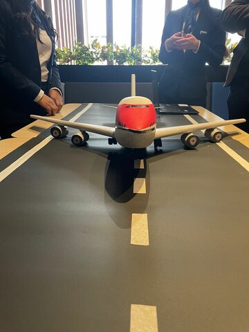 Boeing 747-100 Combi