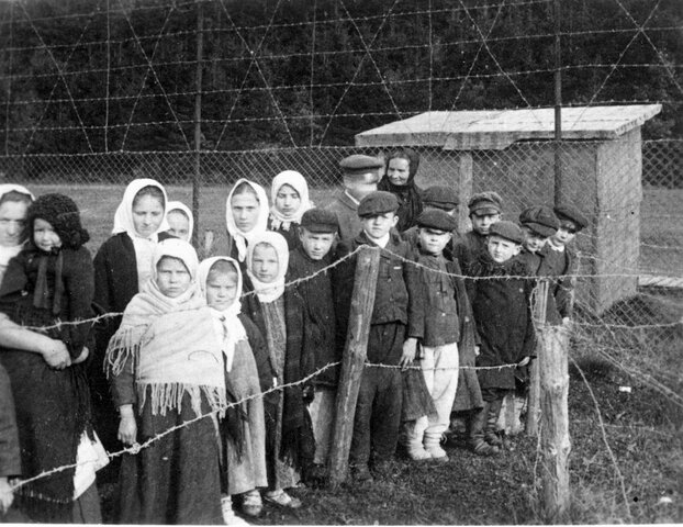 EDAD CONTEMPORÁNEA (infancia en la primera guerra mundial)