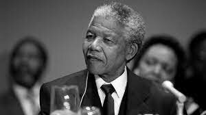 PERSONAJES HUMANISMO DEMOCRATICO