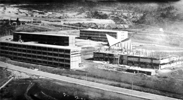 INICIO CONSTRUCCIÓN UNAH