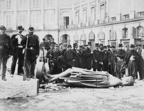 Intento de ocupación del ayuntamiento de París.