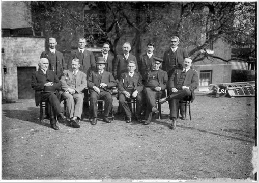 Robert Owen crea la Great Trade Union