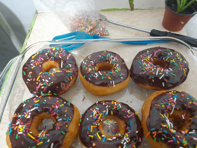 Se realizó la compra de mas y mejor equipo para la preparación de donas