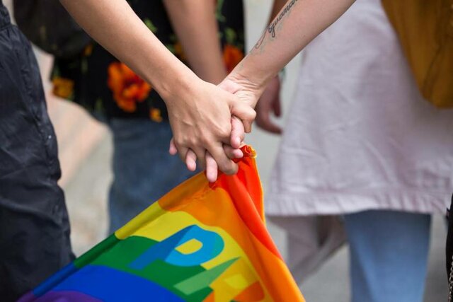 Demostrar afecto deja de ser ilegal