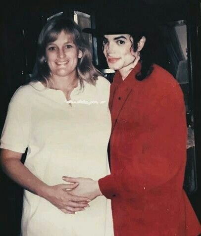 Se casó con Debbie Rowe