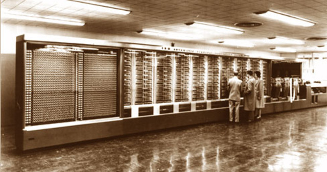 семейство Mark