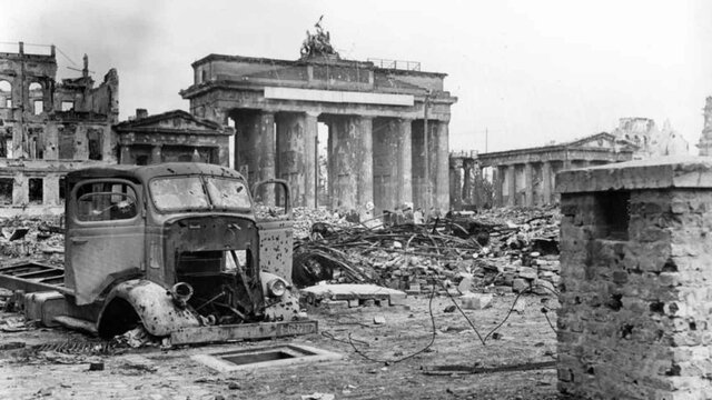 ACABA LA SEGONA GUERRA MUNDIAL