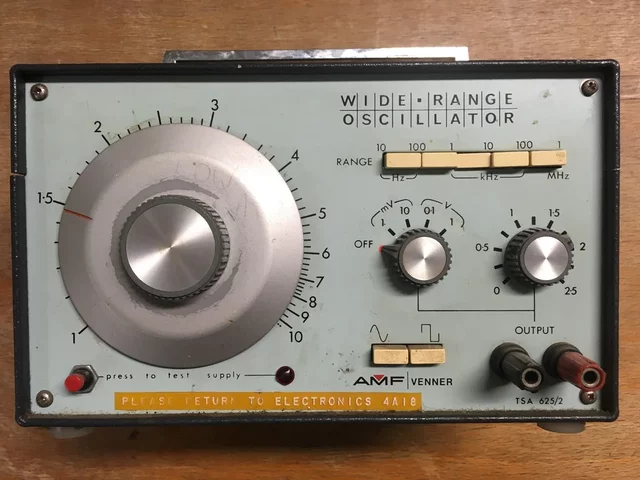 Oscilador electrónico