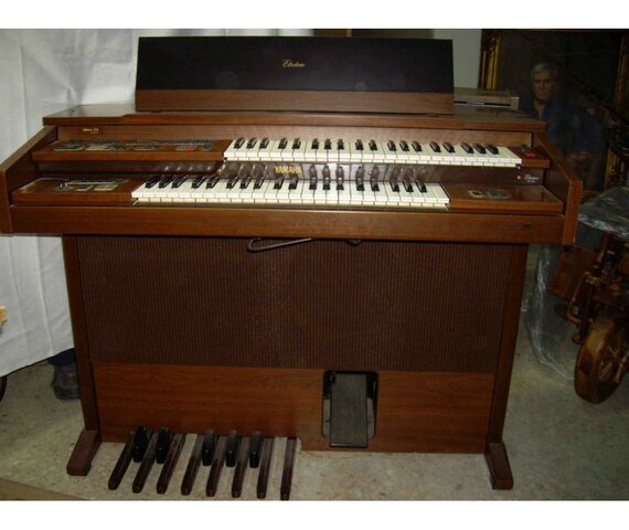 Órgano electromecánico