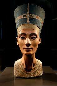 Busto de Nefertiti