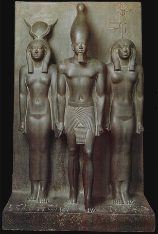 Triada de Micerino (Hacia 2460 a. C., Imperio Antiguo)