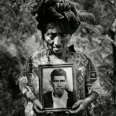 Timeline: Línea de tiempo y análisis de la violencia en Colombia