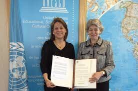 COLOMBIA SE ADHIERE A LA CONVENCIÓN SOBRE LA PROTECCIÓN Y LA PROMOCIÓN DE LA DIVERSIDAD DE LAS EXPRESIONES CULTURALES DE LA UNESCO, 2013.