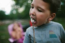 Uses 1000 to 1500 words