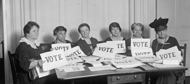 EL DERECHO AL VOTO EN LA MUJER