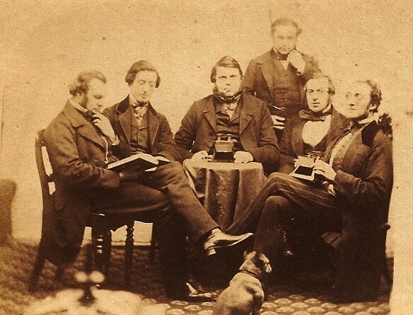 Fundació de l'associació fotogràfica més antiga del món