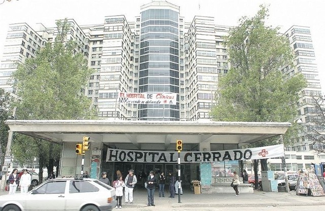 Una muerte marcó el peor momento de la crisis en salud pública