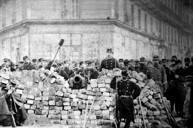 Surge “la Comuna” de París.