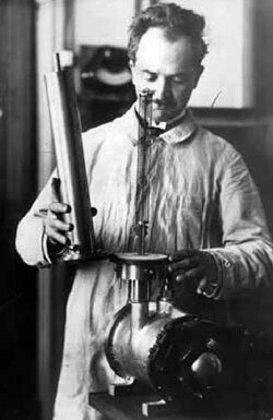 Studies published on the biological effect of x-rays on bacteriophage.