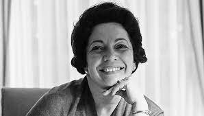 Mujer: Primera SENADORA ELECTA