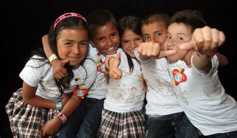 Niños y niñas