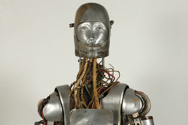 Deux robot hydrolique sont conçu