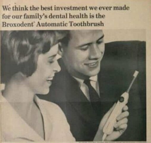 Aparición del cepillo de dientes electrónico