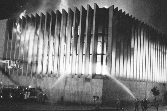 1985 Noviembre - Toma del Palacio de Justicia