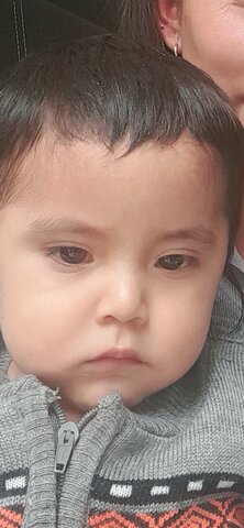 NACE MI HERMANO PEQUEÑO