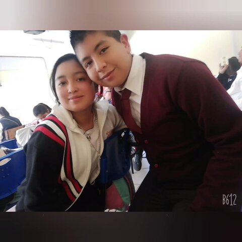 COMENCÉ UNA RELCION AMOROSA