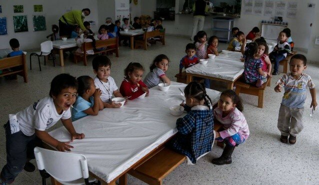 Creación de los Hogares Comunitarios en Colombia