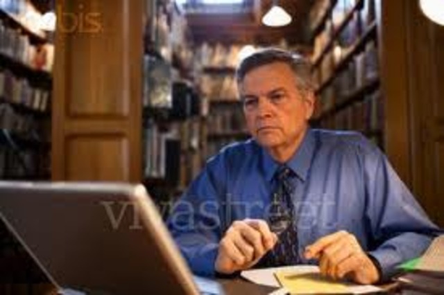 EDUCACION A DISTANCIA Y LAS DEMANDAS DE LOS ADULTOS  EN CUANTO A FORMACION Y ACTUALIZACION