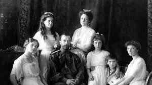 ADIÓS A LA FAMILIA IMPERIAL