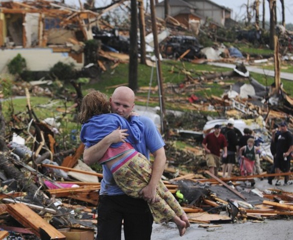 Tornado Response in Joplin, MO