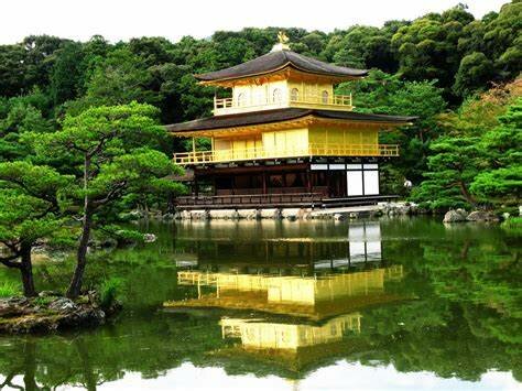The Kinkakuji or 'Golden Pavilion' is built in Heiankyo (Kyoto) by the shogun Ashikaga Yoshimitsu.