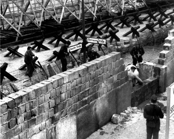 Construção do muro de Berlim
