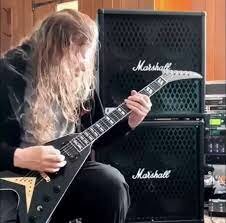 Countdown to extinction l