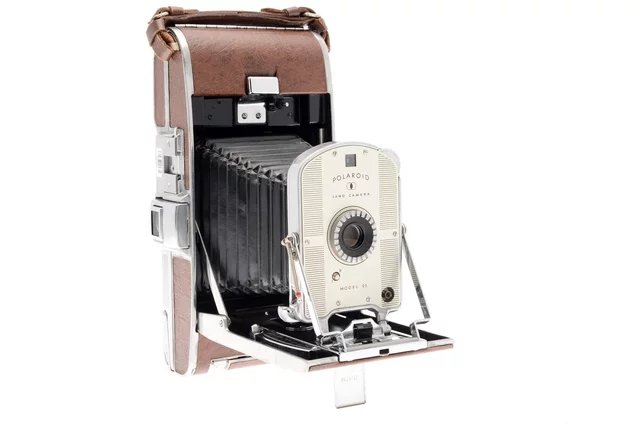 Primera càmera comercial Polaroid