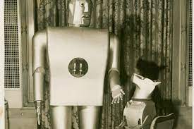 premier robot humanoïde