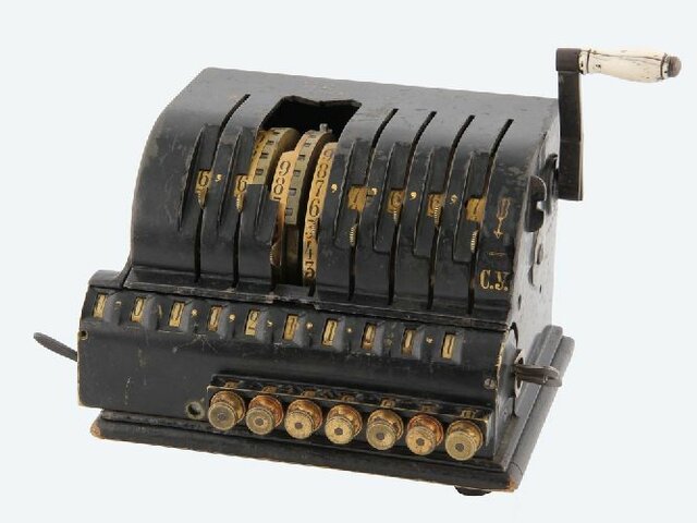 МЕХАНИЧЕСКИЕ УСТРОЙСТВА ДЛЯ ВЫЧИСЛЕНИЙ