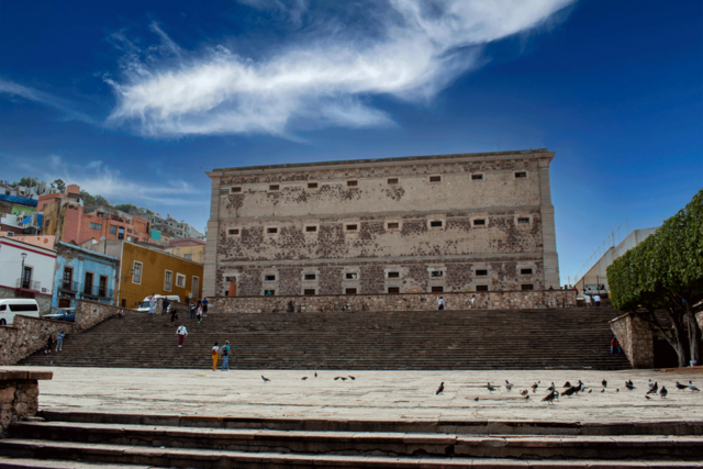 Alhóndiga de granaditas.