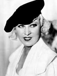 Mae West : How she began her career