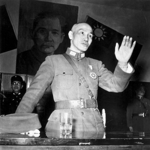 Se reanuda la guerra civil en China