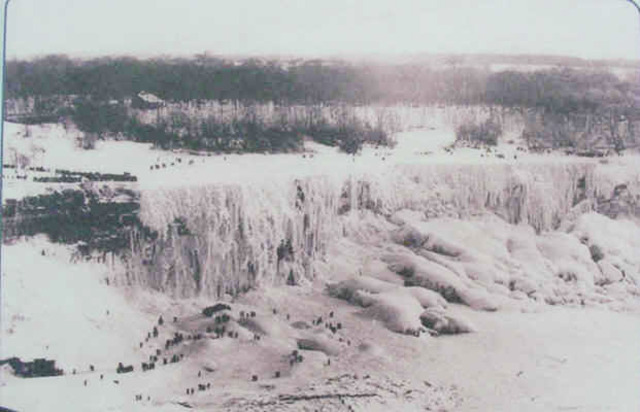 Niagra Falls Stops Flowing