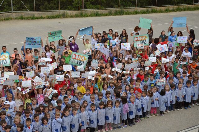 ENTRO A L'ESCOLA!!!!!!!!!!