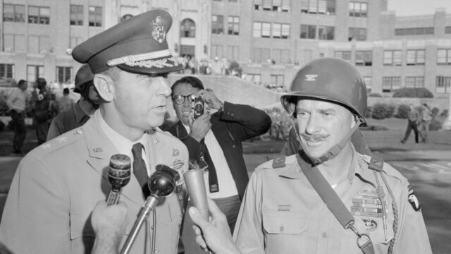 Eisenhower orders federalized National Guard removed from Central High School.