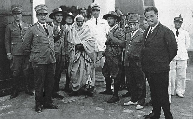 Italia coloniza Libia.