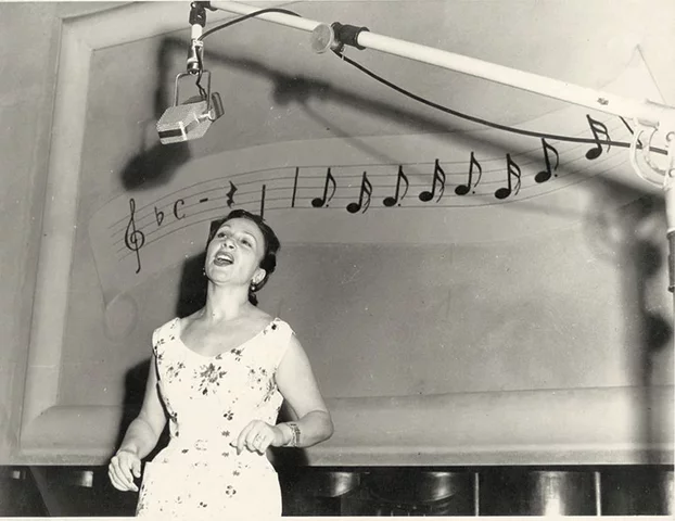 Aula de Línguas via Rádio