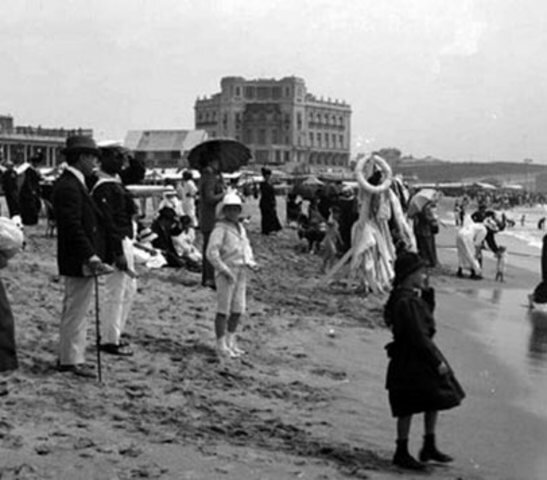 Turismo Internacional y Fin de la Guerra