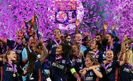 création de la ligue des champions féminines